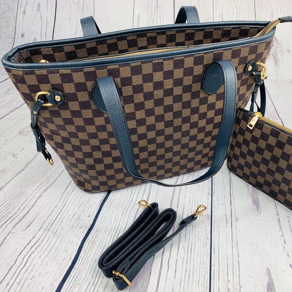 Handbags - Picture 4 of 5